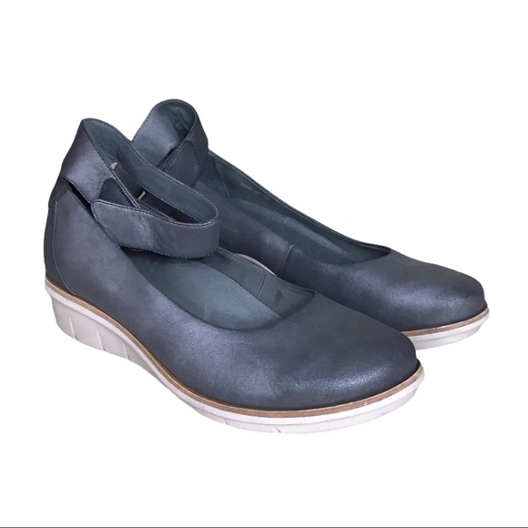 Dansko jenna ankle strap flat Clearance
